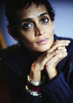 Arundhati_roy_narrowweb__300x424,2