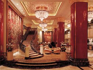 Hotel-lobby