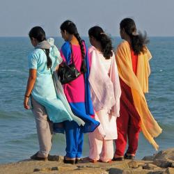 799px-Women_of_Puducherry