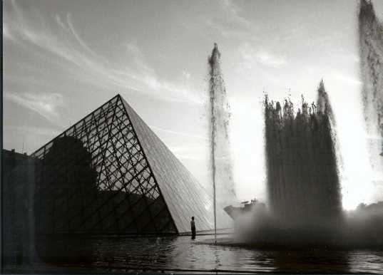Louvre Pyramid photo Alison Harris