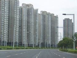 Zhengzhou-new-district-residential-towers-empty