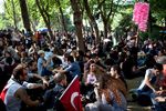 Pamuk-protests-in-turkey