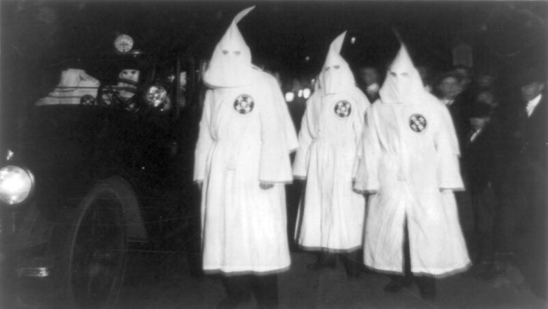 Ku_Klux_Klan_Virgina_1922_Parade