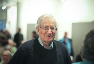 Noam-Chomsky-2