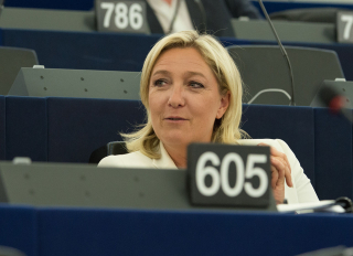 2014-07-01-Europaparlament_Marine_Le_Pen_by_Olaf_Kosinsky_-104_(2)
