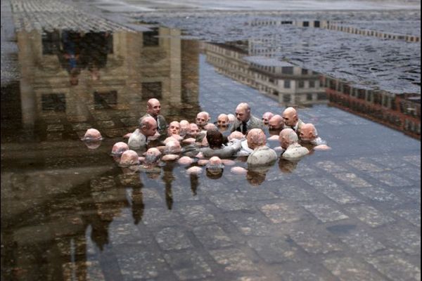 Politicians discussing global warming