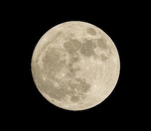 Image of the near side of the full moon.