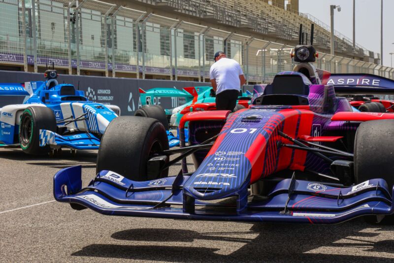 Driverless racing is real, terrible, and strangely exciting - Vimarsana News