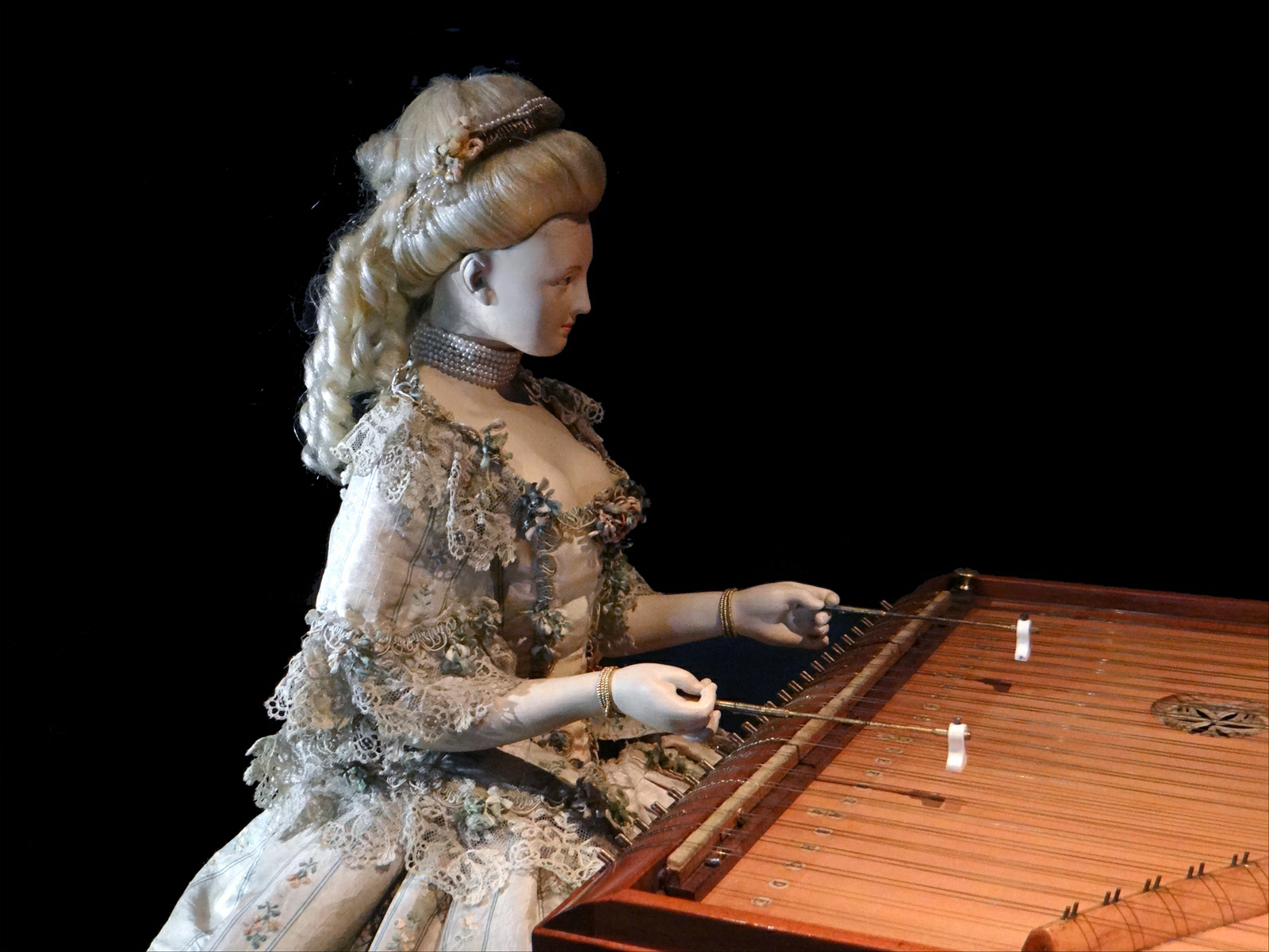 Automata Musicians Machine as Mirror: The Undoing of the Human Image - 3 Quarks Daily